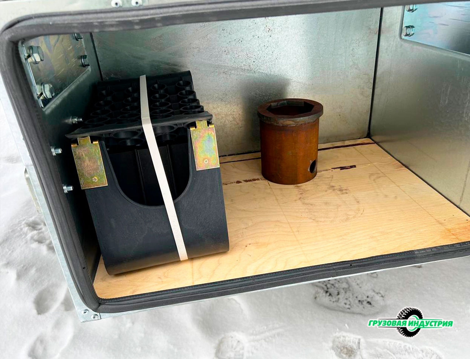 Отгрузка изотермического полуприцепа Тонар R3-13 в г. Москва